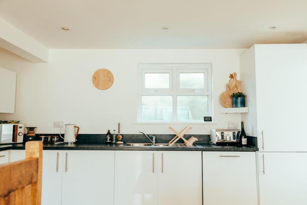 The Hideout - Newquay - Fully Stocked Eco Escape Villa Exteriör bild